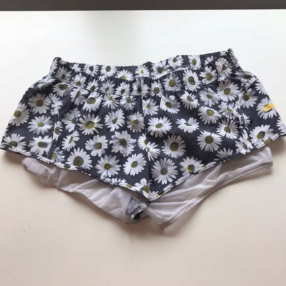 Adidas Stella McCartney shorts - Picture 1 of 6